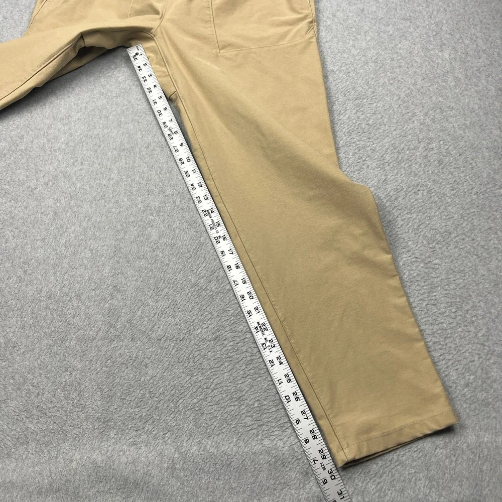 Lululemon Utilitech Pull-On Classic-Fit Pant Mens Large Beige 30